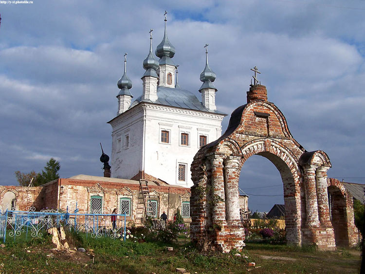 Церковь Иоанна Богослова, Дружба (Судиславский район, Костромская область). фасады