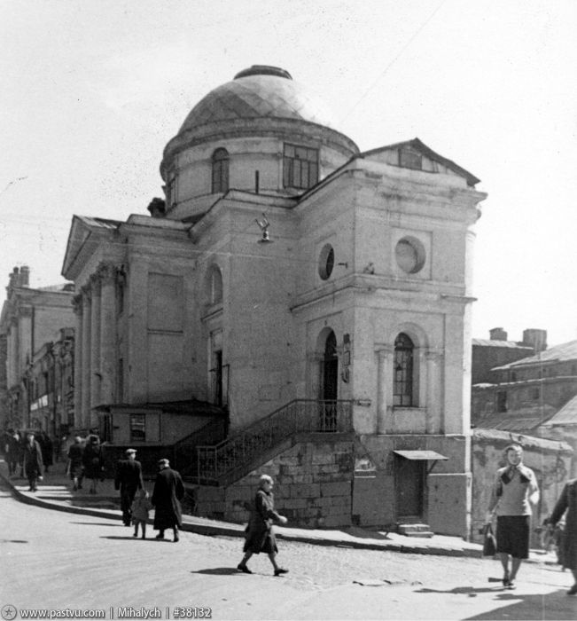 Тверской. Церковь Варвары великомученицы на Варварке. архивная фотография, Фото с сайта pastvu.ru  Фото 1940 г.