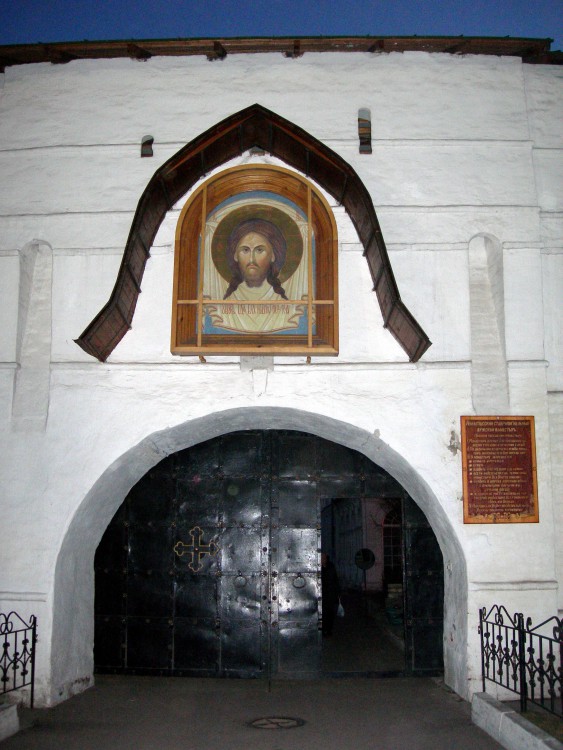 Таганский. Новоспасский монастырь. архитектурные детали, Монастырские ворота
