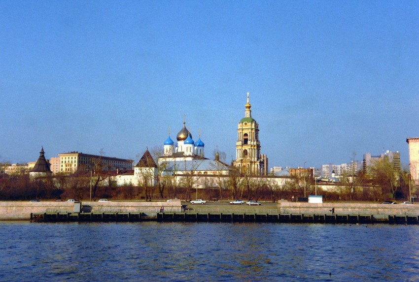 Таганский. Новоспасский монастырь. общий вид в ландшафте