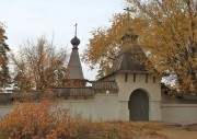 Церковь Новомучеников и исповедников Церкви Русской, Северо-восточная башня ограды и шатер церкви<br>, Прибрежный, Самара, город, Самарская область