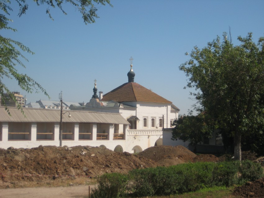 Астрахань. Кремль. Церковь Николая Чудотворца на Вратах. общий вид в ландшафте