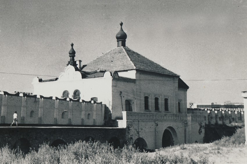Кремль. Церковь Николая Чудотворца на Вратах, Астрахань (Астрахань, город, Астраханская область). фасады