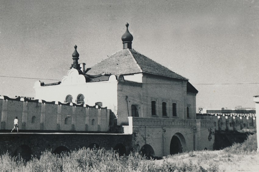 Астрахань. Кремль. Церковь Николая Чудотворца на Вратах. фасады