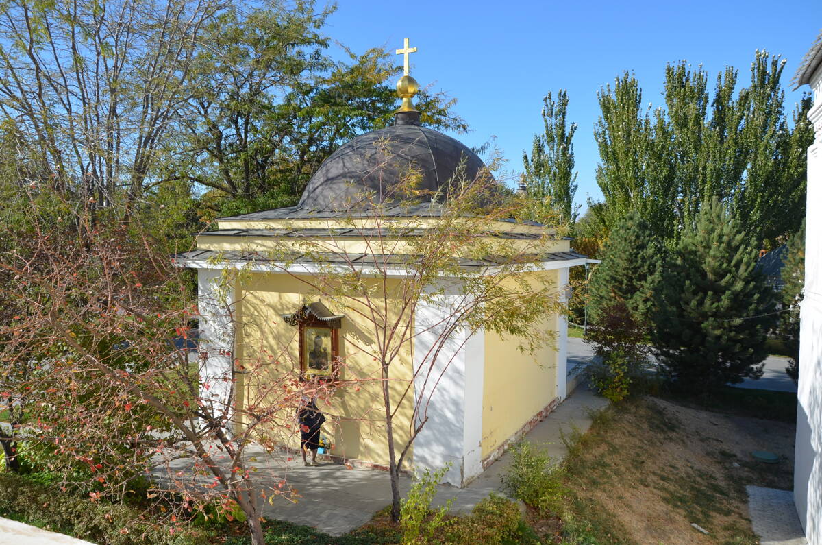 Кремль. Троицкий монастырь. Часовня Кирилла Астраханского, Астрахань (Астрахань, город, Астраханская область). фасады