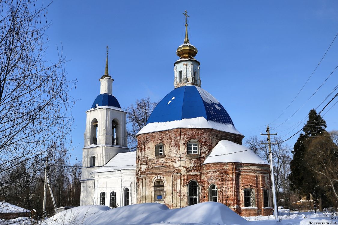 Омофорово. Церковь Покрова Пресвятой Богородицы. фасады