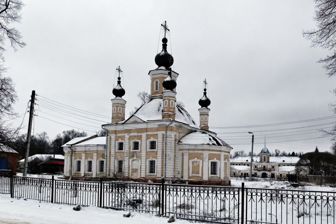 Андреевское. Церковь Андрея Первозванного. общий вид в ландшафте