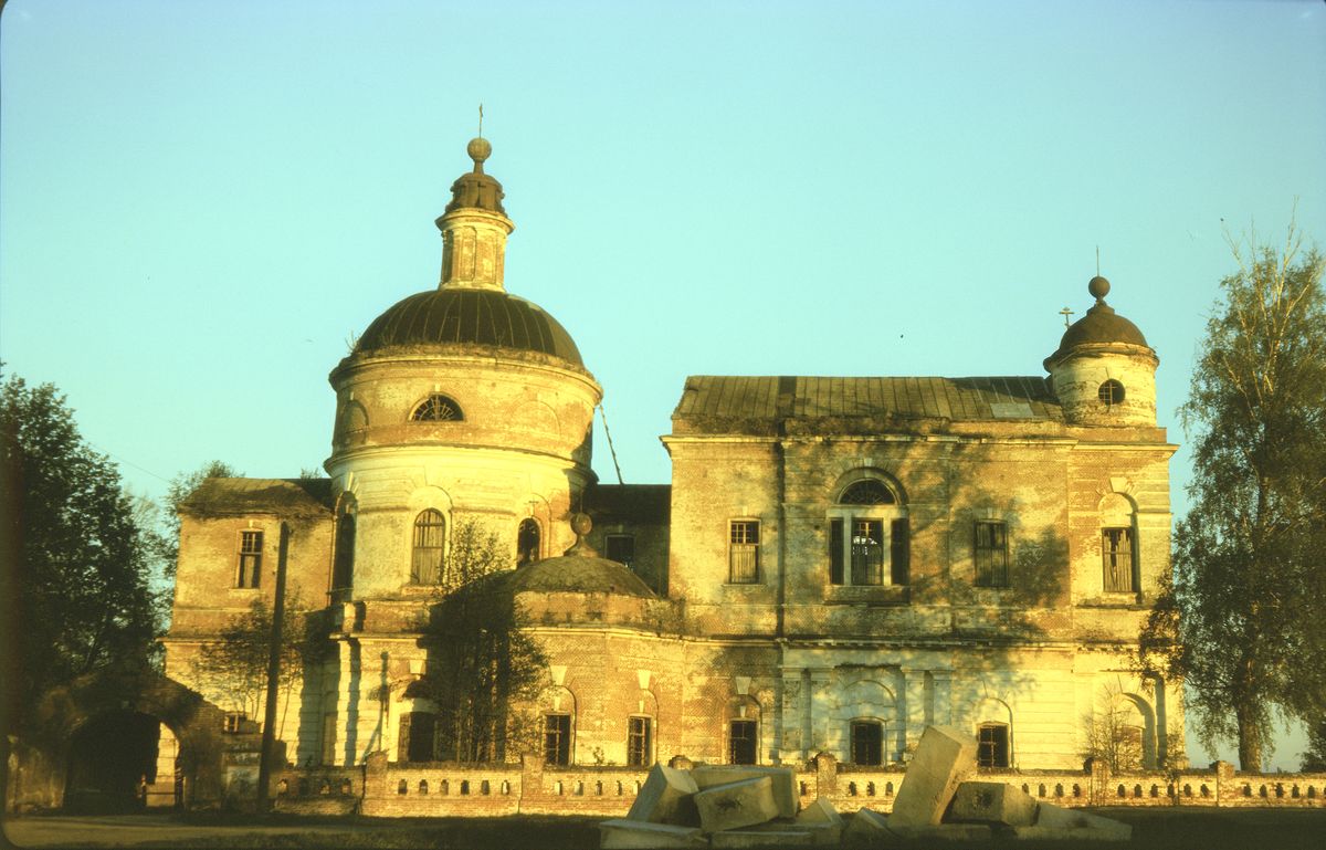 фасады. Церковь Воскресения Христова, Рощино (Петушинский район, Владимирская область)