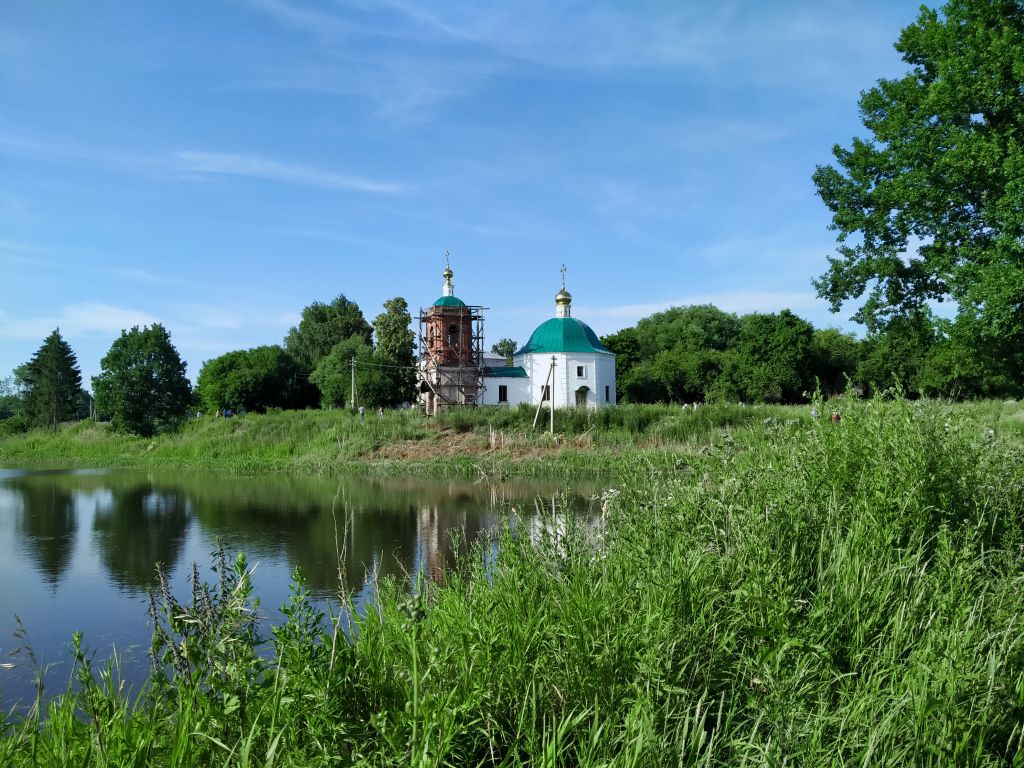 Черкутино. Церковь Николая Чудотворца. общий вид в ландшафте