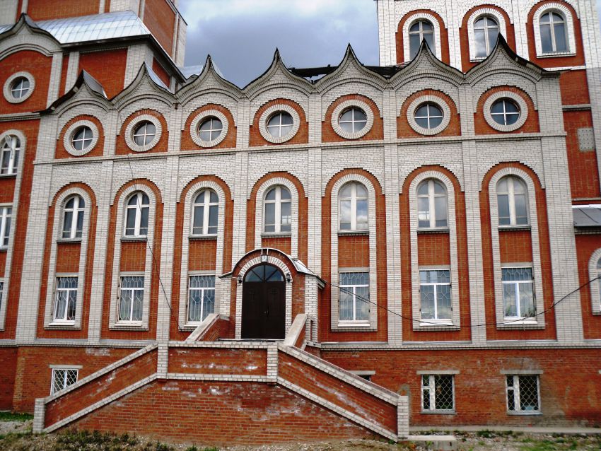 Краснокамск. Церковь Екатерины. архитектурные детали, Фрагмент фасада.Южное крыльцо