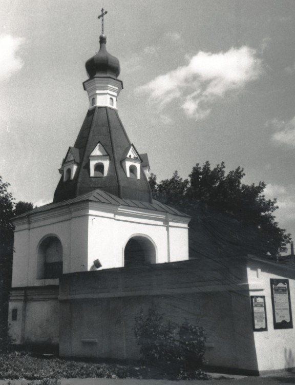 Киев. Церковь Илии Пророка. фасады