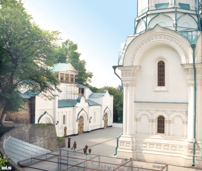 Успенская Святогорская лавра, Святогорск (Славянский район, Украина, Донецкая область). дополнительная информация, Вход в 