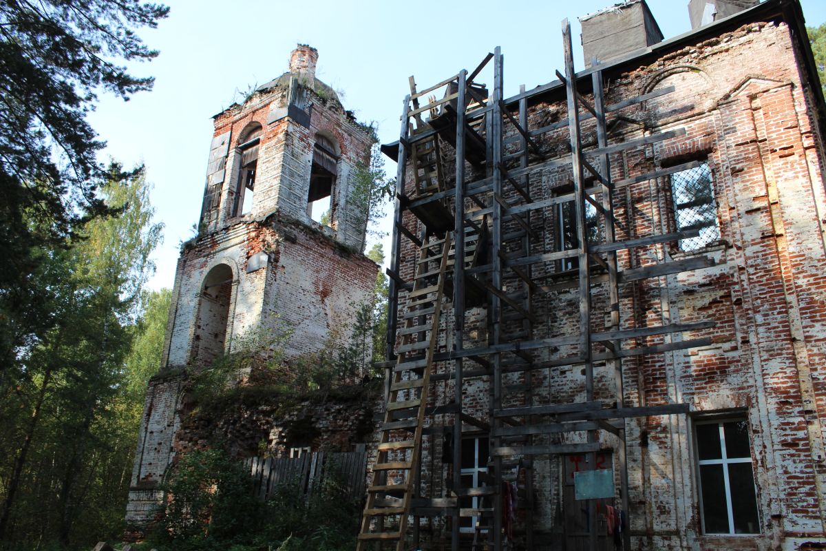 Церковь Покрова Пресвятой Богородицы, Княжская (Ковровский район и г. Ковров, Владимирская область). документальные фотографии, Идет восстановление церкви