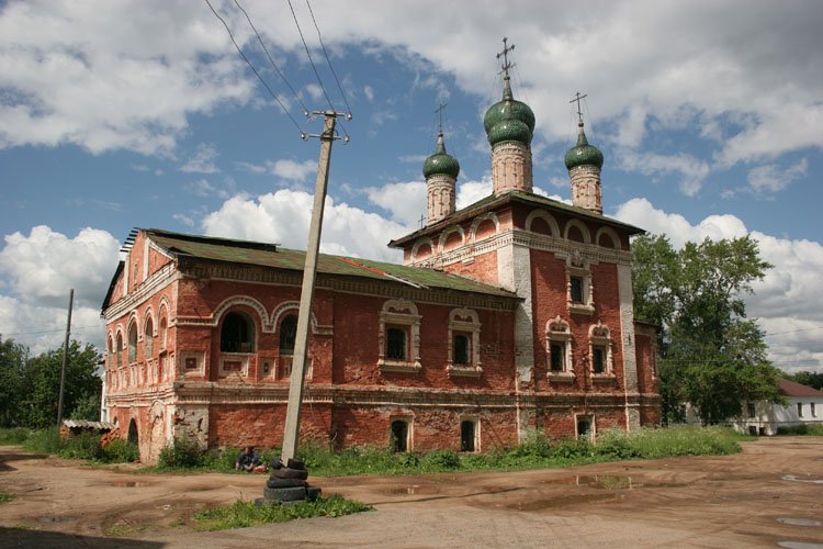 Углич. Богоявленский монастырь. Церковь Смоленской иконы Божией Матери. фасады