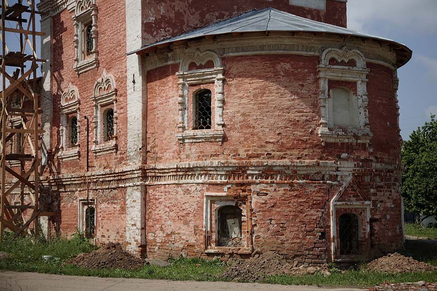 Углич. Богоявленский монастырь. Церковь Смоленской иконы Божией Матери. архитектурные детали