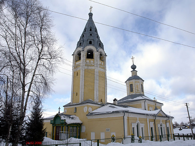 Чухлома. Церковь Успения Пресвятой Богородицы. фасады