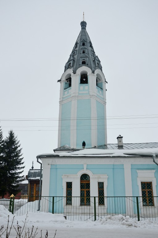 Чухлома. Церковь Успения Пресвятой Богородицы. фасады