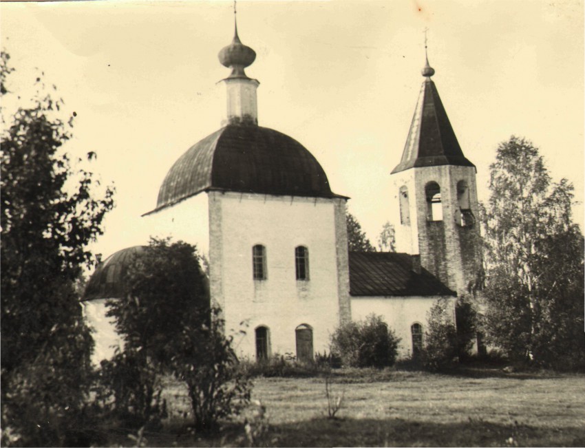 Алачино. Церковь Николая Чудотворца. архивная фотография, 1972 год