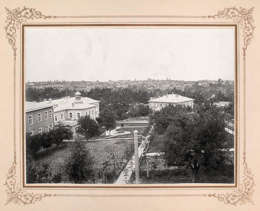 Покровский женский монастырь, Кудрявец (Шевченковский район, Украина, г. Киев). архивная фотография, Фото нач.ХХ в. Общий вид всего комплекса монастыря. Альбом «Покровский Киевский женский Общежительный Монастырь» http://andcvet.narod.ru/pokrov/sam.html 
