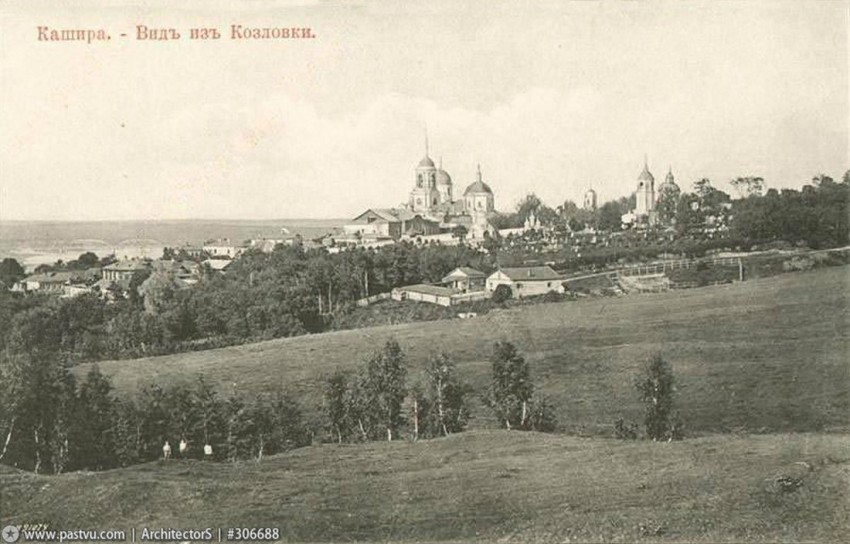 Кашира. Никитский Каширский монастырь. архивная фотография, Вид от Козловки на Александровский Никитский монастырь и кладбище,1906—1910. Автор:Издание В.Н.Чуликин 1910г. с сайта https://pastvu.com/p/306688