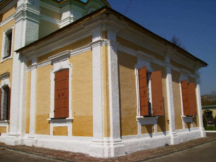 Церковь Петра и Павла, Ясенево (Юго-Западный административный округ (ЮЗАО), г. Москва). архитектурные детали