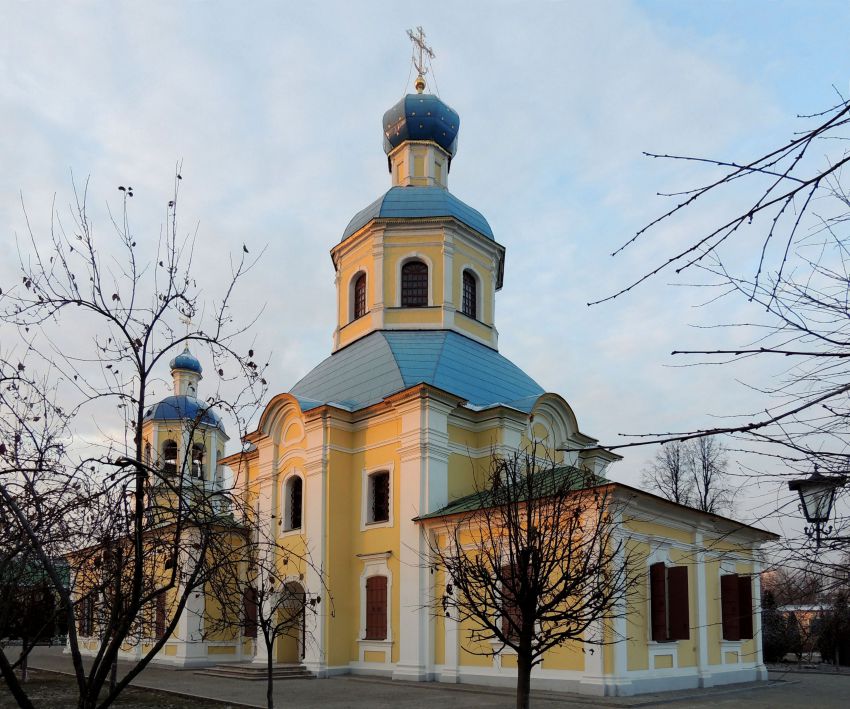 Церковь Петра и Павла, Ясенево (Юго-Западный административный округ (ЮЗАО), г. Москва). фасады