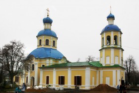 Москва. Церковь Петра и Павла