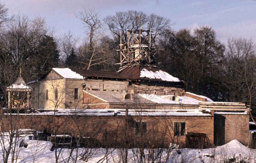 Левобережный. Церковь Космы и Дамиана в Космодемьянском. фасады