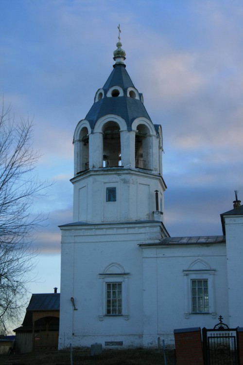 Церковь Сретения Господня, Романово (Усольский район, Пермский край). архитектурные детали