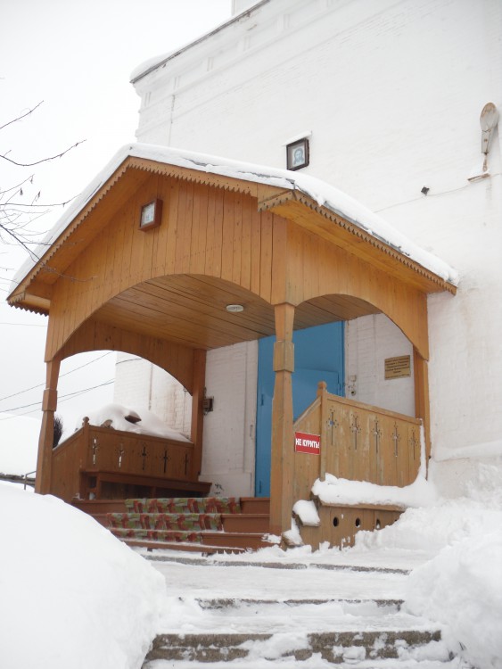 Церковь Сретения Господня, Романово (Усольский район, Пермский край). архитектурные детали
