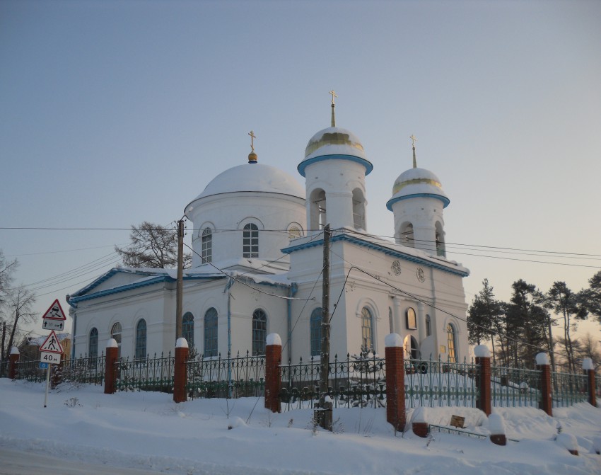 Полазна. Церковь Троицы Живоначальной. фасады