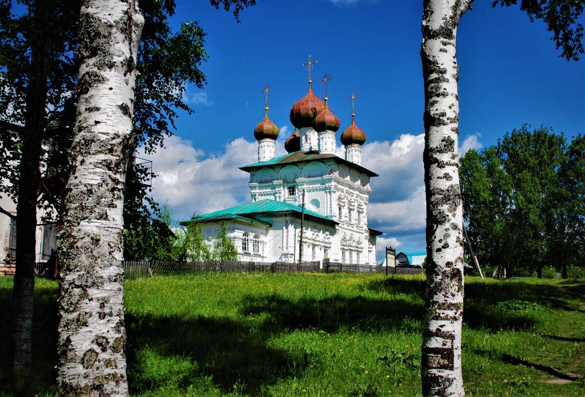 Церковь Николая Чудотворца, Ныроб (Чердынский район, Пермский край). общий вид в ландшафте