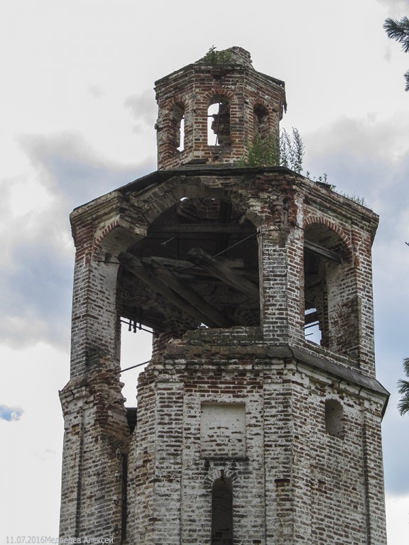 Церковь Рождества Христова, Искор (Чердынский район, Пермский край). архитектурные детали