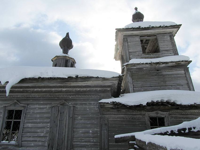Часовня Петра и Павла, Корнино (Чердынский район, Пермский край). архитектурные детали, фрагмент северного фасада