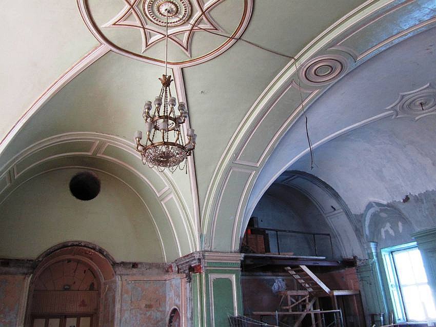 Собор Воскресения Христова, Чердынь (Чердынский район, Пермский край). интерьер и убранство, трапезная и северный придел