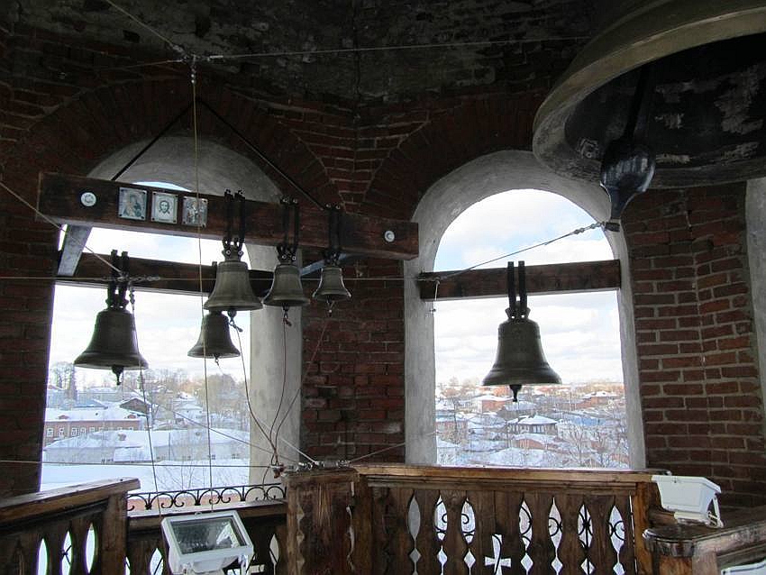 Собор Воскресения Христова, Чердынь (Чердынский район, Пермский край). интерьер и убранство, на ярусе звона колокольни