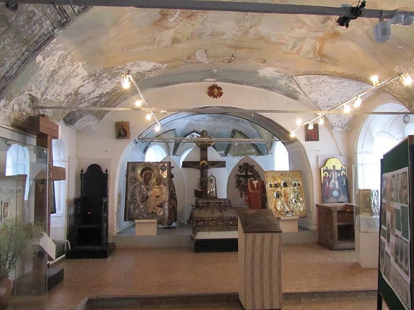 Церковь Успения Пресвятой Богородицы, Чердынь (Чердынский район, Пермский край). интерьер и убранство, в нижней церкви