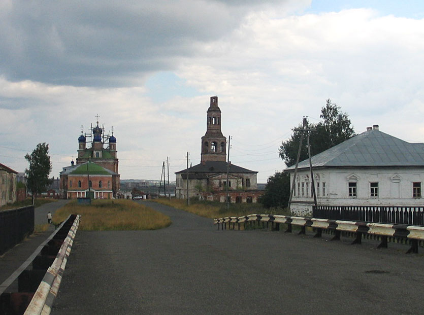 Усолье. Спасо-Преображенский женский монастырь. Собор Спаса Преображения. общий вид в ландшафте