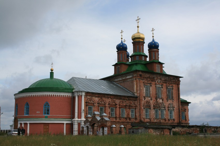 Усолье. Спасо-Преображенский женский монастырь. Собор Спаса Преображения. фасады