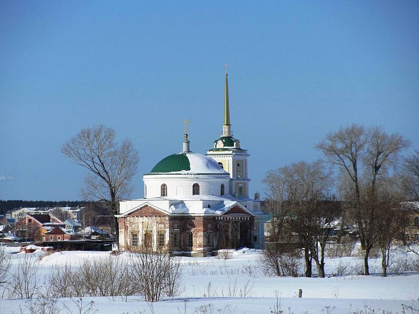 Усолье. Церковь Николая Чудотворца. общий вид в ландшафте, вид с северо-востока