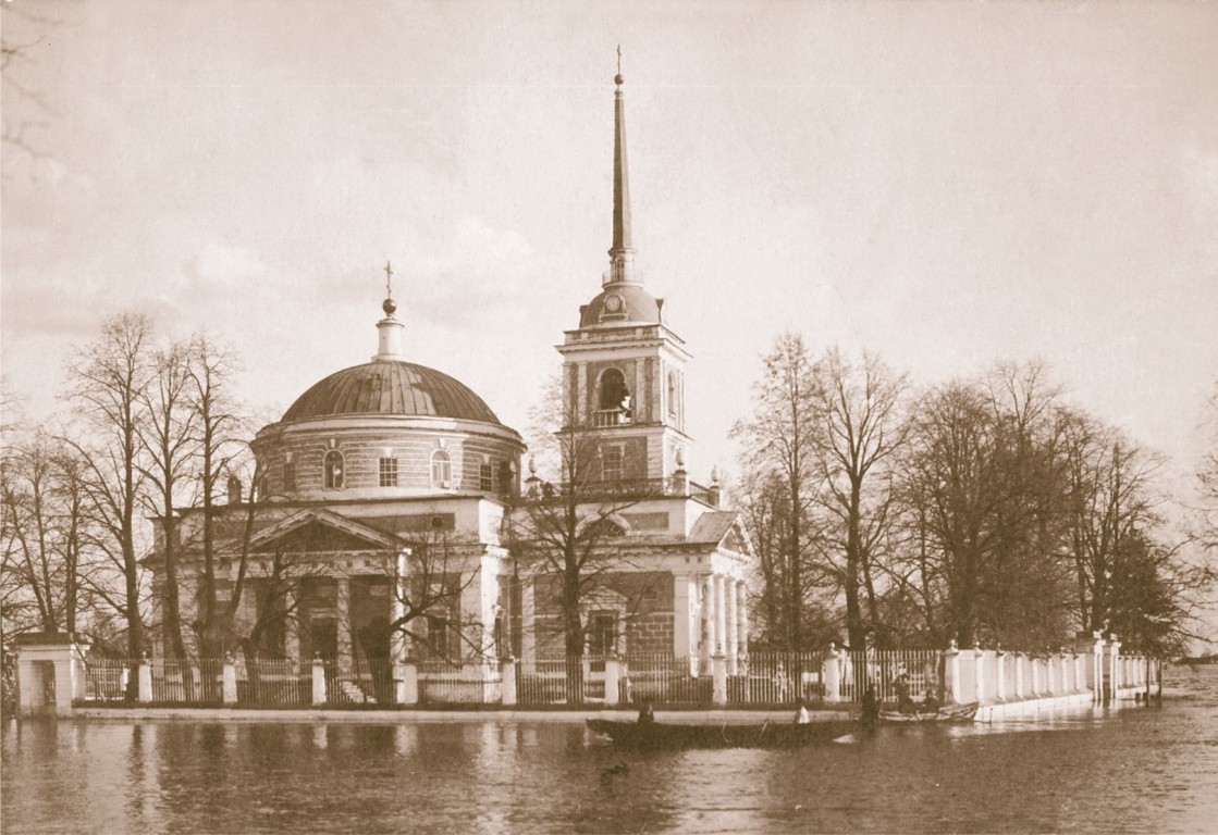 Церковь Николая Чудотворца, Усолье (Усольский район, Пермский край). архивная фотография, фото с сайта http://pstroganov.com/?memorial