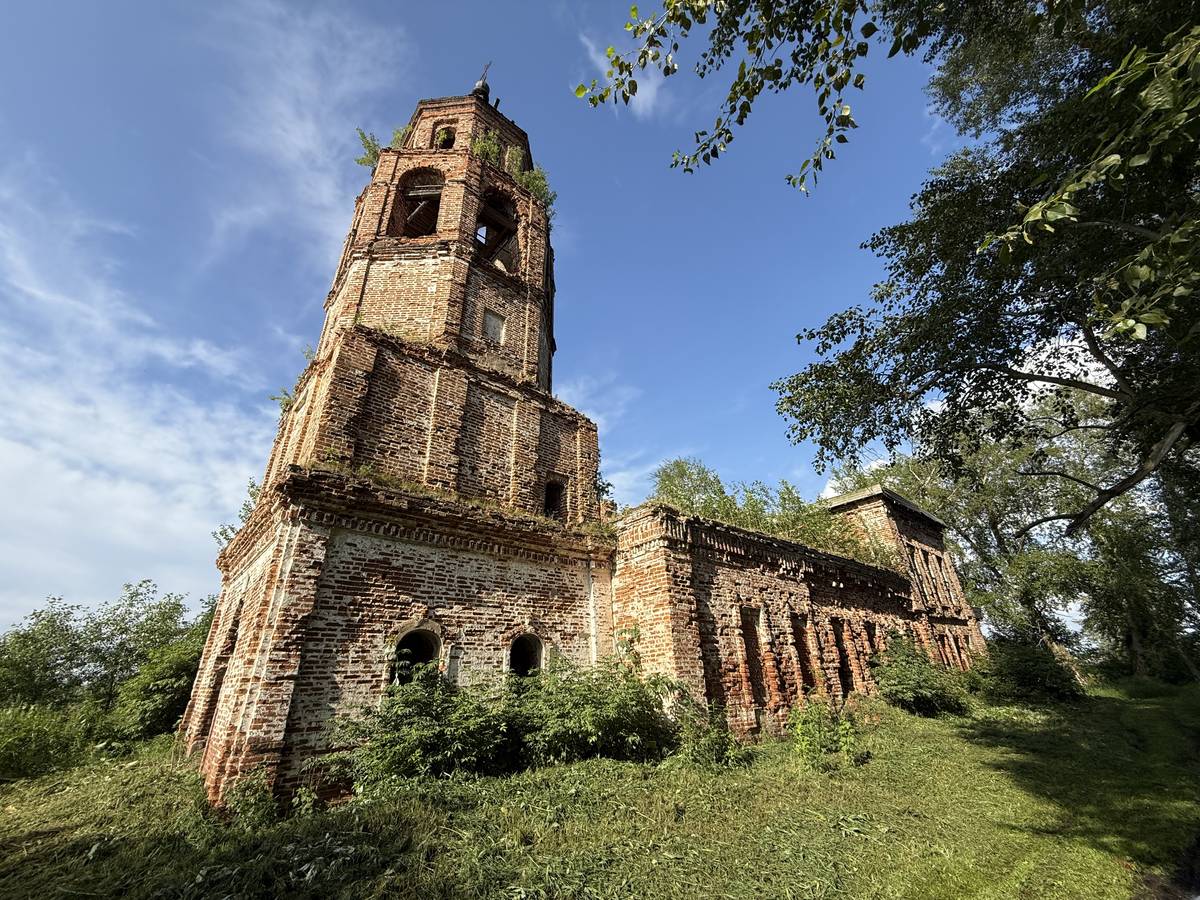 Церковь Владимирской иконы Божией Матери, Усолье (Усольский район, Пермский край). архитектурные детали, Вид с юго-запада