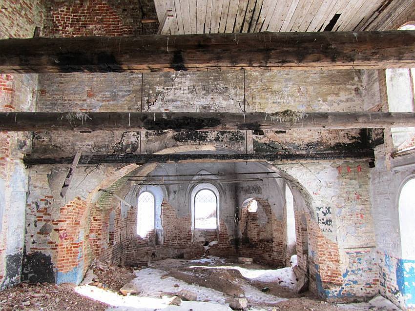 Церковь Преображения Господня, Пыскор (Усольский район, Пермский край). интерьер и убранство, алтарная стена