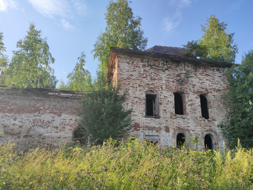 Пыскор. Церковь Спаса Преображения. фасады