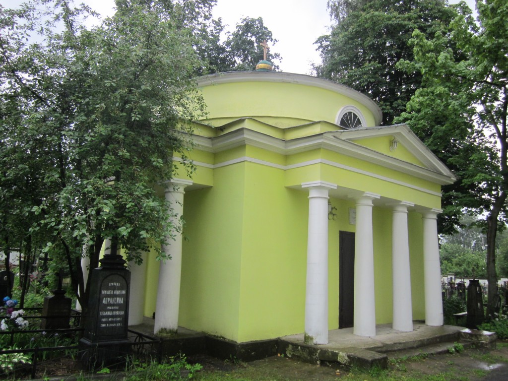 Часовня-усыпальница С.П. Румянцева, Павлино (Балашихинский городской округ и г. Реутов, Московская область). фасады
