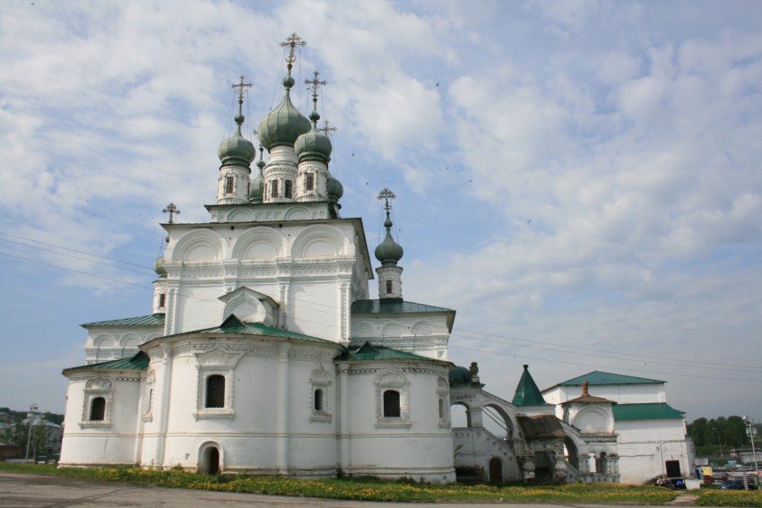 Кафедральный собор Троицы Живоначальной, Соликамск (Соликамский район и г. Соликамск, Пермский край). фасады