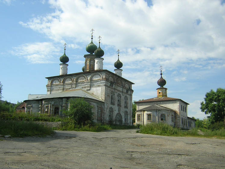 Храмовый комплекс. Церкви Спаса Нерукотворного Образа и Михаила Архангела, Соликамск (Соликамский район и г. Соликамск, Пермский край). общий вид в ландшафте