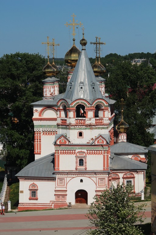 Церковь Богоявления Господня, Соликамск (Соликамский район и г. Соликамск, Пермский край). фасады, Фото сос смотровой площадки Соборной колокольни