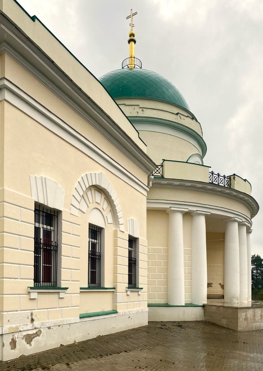 Церковь Михаила Архангела, Архангельское (Рузский городской округ, Московская область). архитектурные детали, Южный фасад