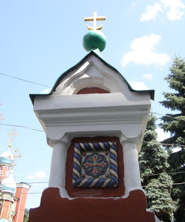Церковь Успения Пресвятой Богородицы в Гончарах, Таганский (Центральный административный округ (ЦАО), г. Москва). дополнительная информация, Фрагмент ограды